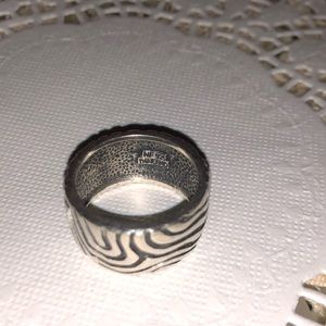 Women’s Sterling Silver Fashion Ring